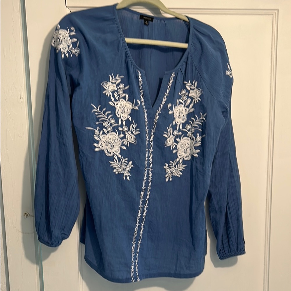 Talbots Blue and White Embellished 3/4 Sleeve Blouse